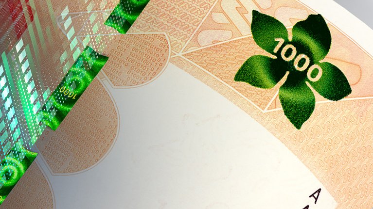 Hidden security elements on a banknote